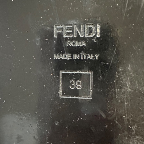 FENDI men sandals size fits 9.9,5,10,10.5 wide fit